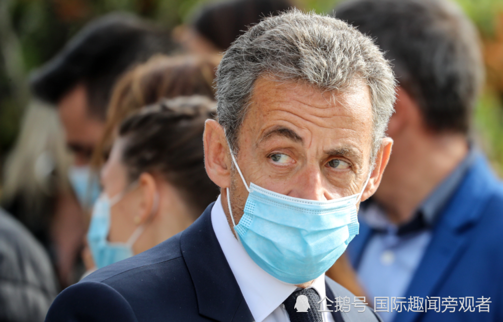 法国前总统萨科奇因涉嫌腐败而接受刑事调查