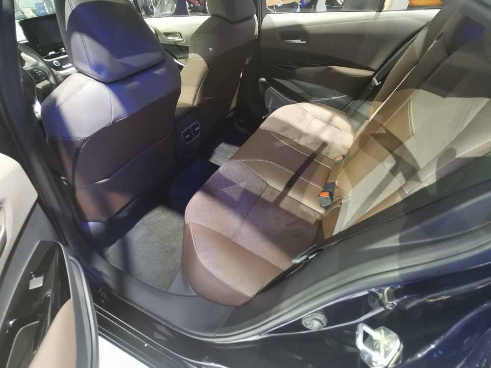 一汽丰田全新轿车亮相被誉为亚洲狮的allion抢先看