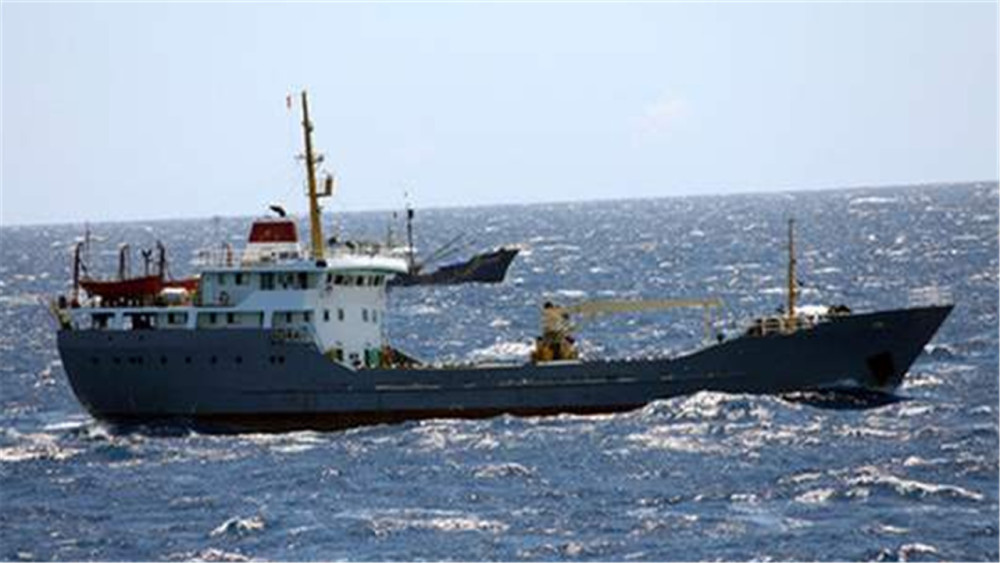 越南武装渔船猛烈开火彩虹无人机应声出动战况立即被逆转