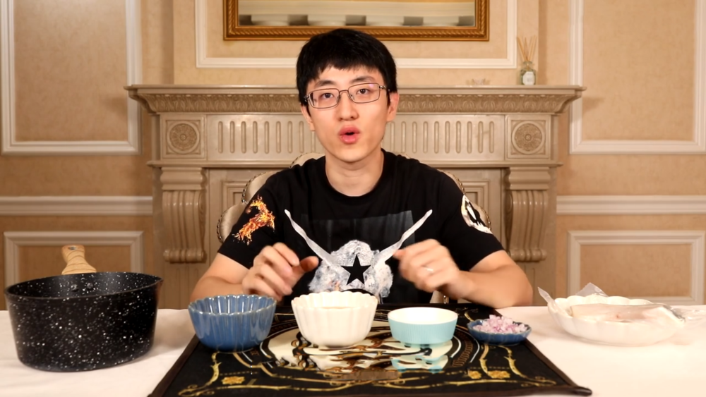 敬汉卿假慈善视频得罪太多up主,大祥哥 发文支持,被人举报删评