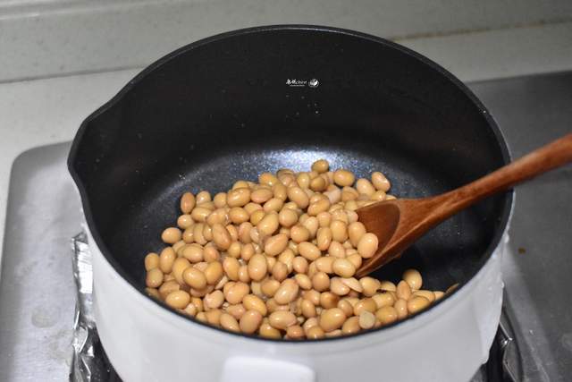 茄汁黄豆不用买 这样做鲜香味美 开胃又下饭 多吃还能补充钙质 腾讯新闻