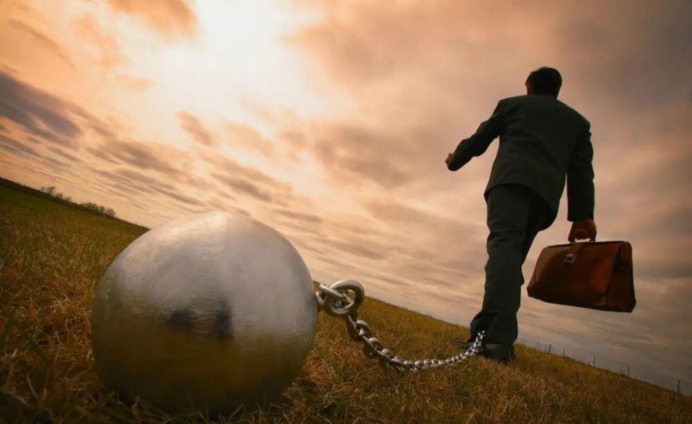 生活哪里来的岁月静好只不过是有人替你负重前行