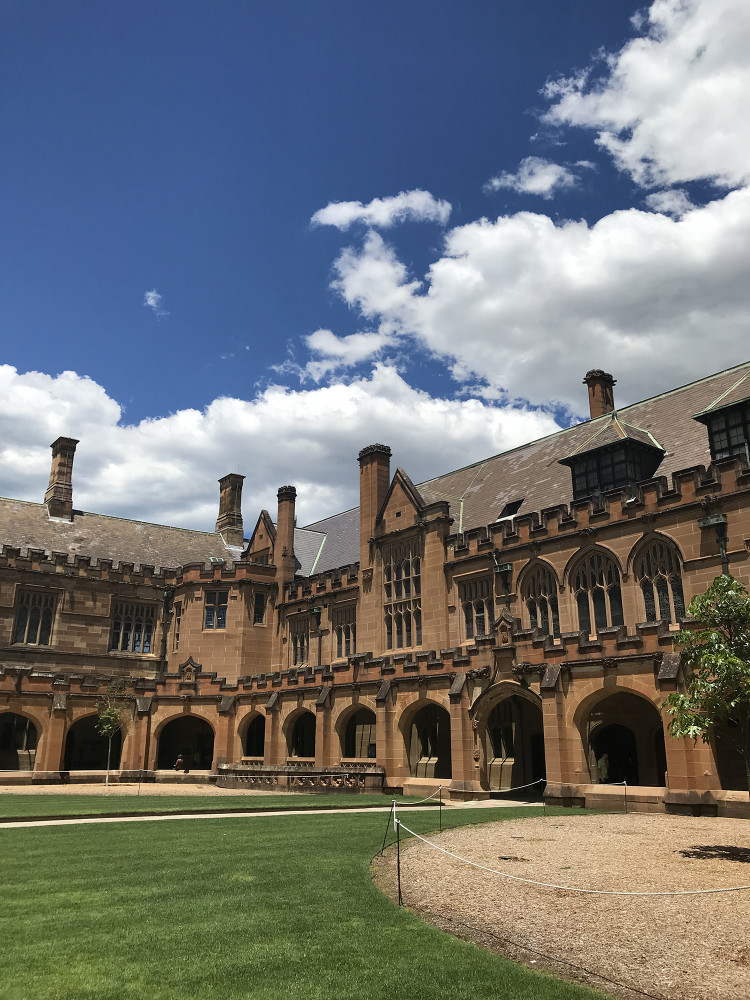 去澳洲留学前需要要在国内办好哪些事呢