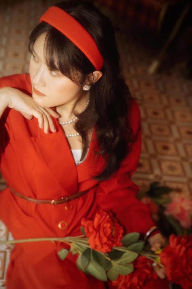 港风大小姐变杀马特皇族85斤纯欲小花何苦把自己折腾成这样