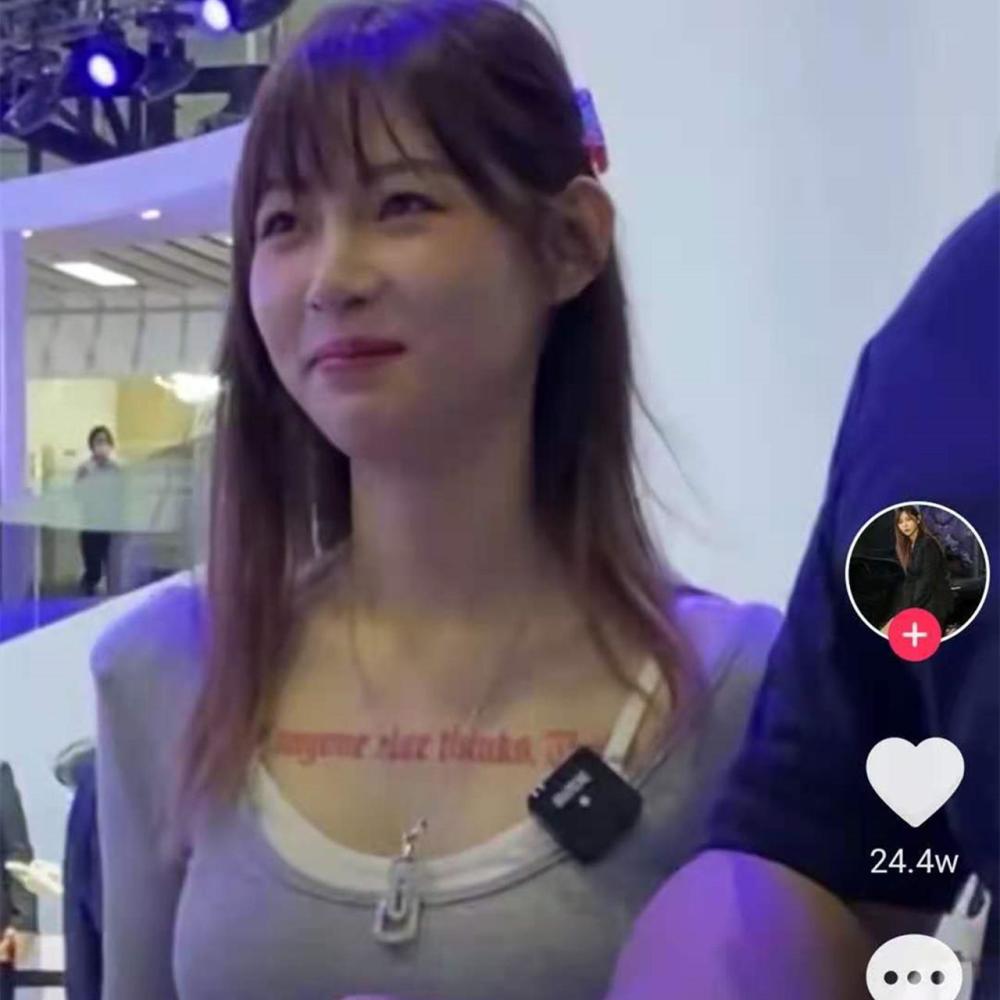 机车女神痞幼想送1辆车示好,知道理由后笑了,不在一起真可惜