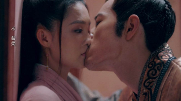 王大陆吻戏重现吃小孩名场面李沁无奈回应终于知道为啥都站沁战cp