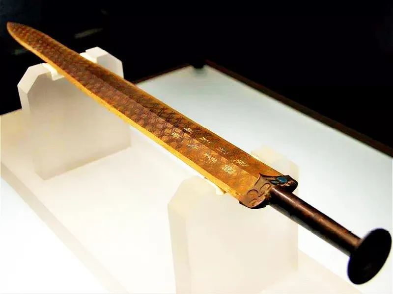 人民海军的佩剑为何使用剑而非刀