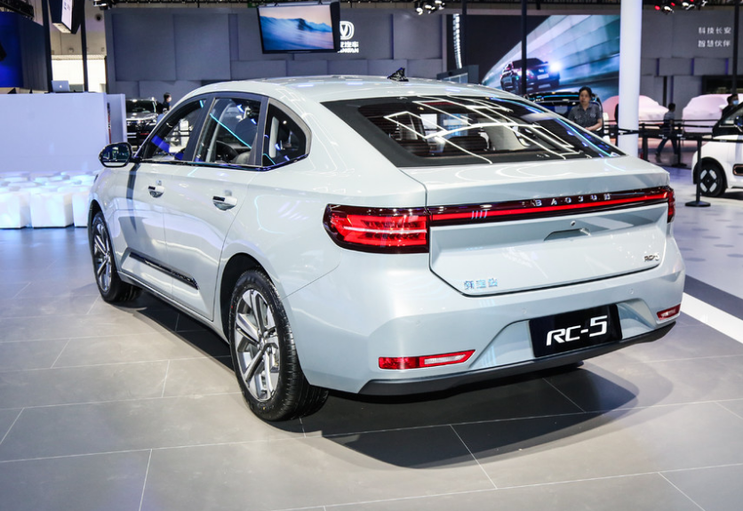 广州车展遇新宝骏rc5598万轴距2米7看了想马上提车