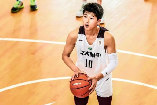 24日1730视频直播耐高上海赛区决赛南模中学vs交大附中