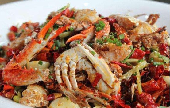 螃蟹吃起来要怎么才好吃 这道酸辣炒蟹你应该会的 螃蟹 毛蟹 炒蟹 白胡椒粉