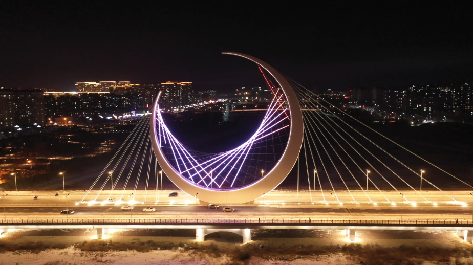 【温暖视频】赤峰漫天飞雪,但你们的笑脸总能破冰!