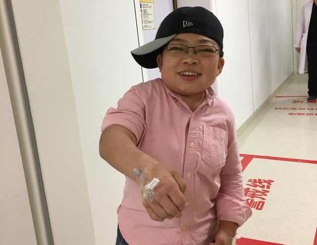 女孩患罕见病26年,唯一心愿:死前攒够25万买一个月的药尝尝