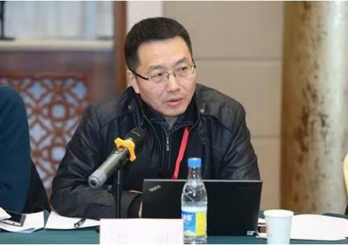 北京大学贫困地区发展研究院院长雷鸣.