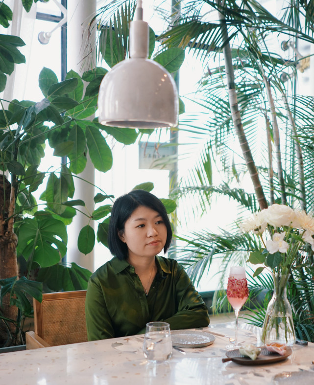 "凡尔赛女王"蒙淇淇奇遇记:14天里,我经历了一场社会性死亡