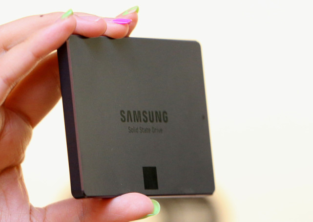 华为mate40自研sfs10闪存性能力压ufs31