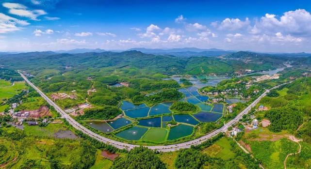 防城港东兴浓浓异域风情区