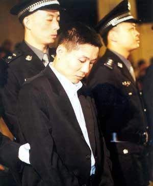 万光旭:37名参战公安武警牺牲5名,重伤致残6名.