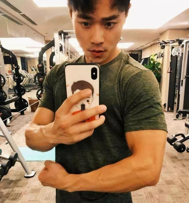 32岁曹骏这肌肉太硬核了这还是宝莲灯里的沉香吗