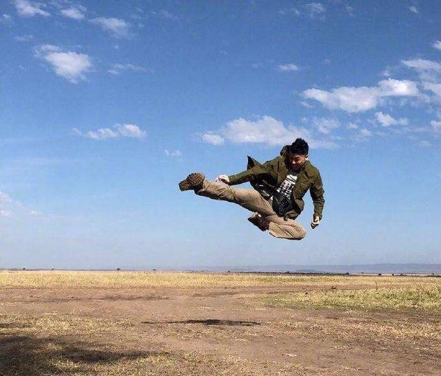 甄子丹再现凌空飞踢力证自己还不老这动作吴京赵文卓做不来