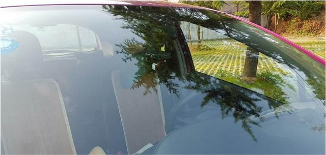 汽车挡风玻璃脏了很难洗干净?记住这几点做法,就和新的一样!_腾讯新闻