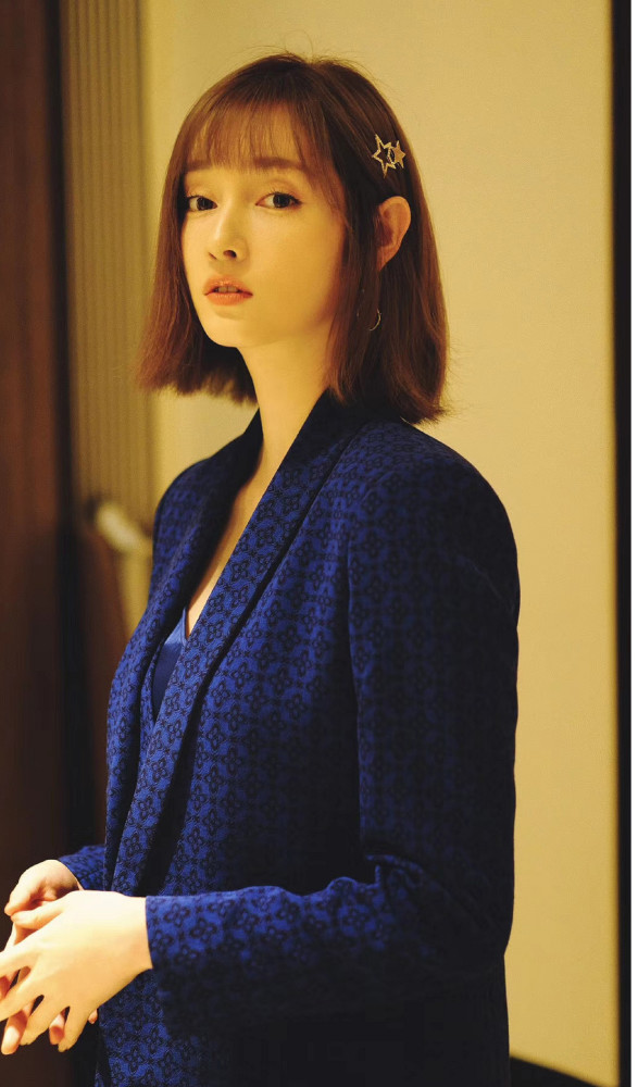 徐晓璐第5565期潮流写真分享