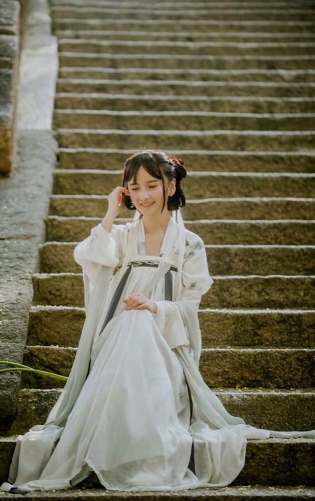 40岁美女漫画家夏达我愿出走半生归来仍是少女