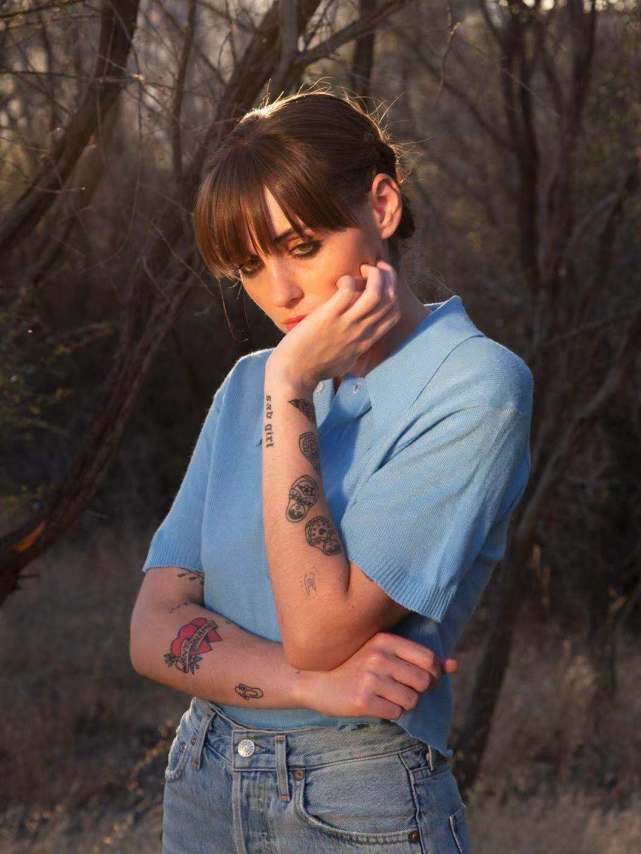 sashasloan细腻忧郁诚恳的新生代女唱作人