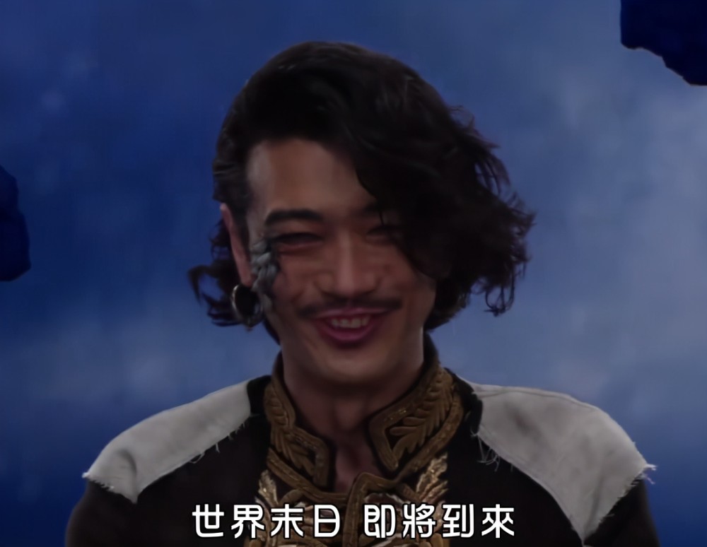 《假面骑士saber》剧场短篇里的终极boss是由仁叔的饰演者谷口贤志