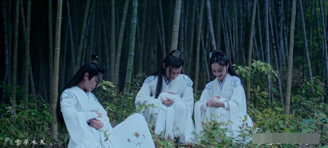 尘缘排行_baby《尘缘》路透公开,雪中漫步女侠范十足,巴掌腰意外成焦点