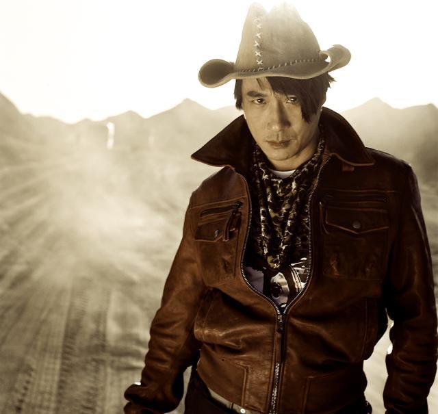 高群书原本想把电影故事发生的背景放在西南地区;因为此地山高谷深