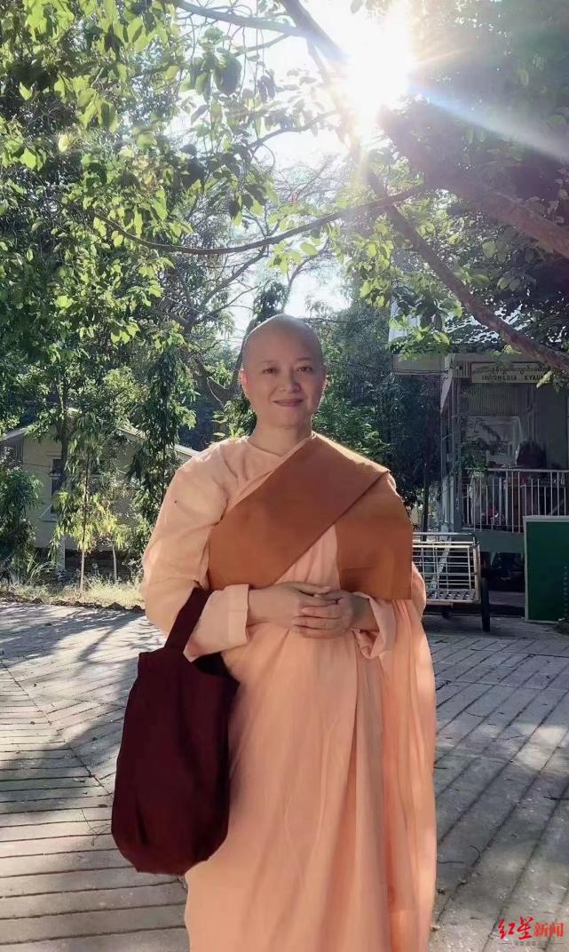 女诗人爱斐儿在缅甸出家人到中年想静一静了