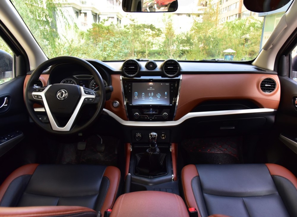 硬核与实用相结合郑州日产帕拉索正式上市售1448万起