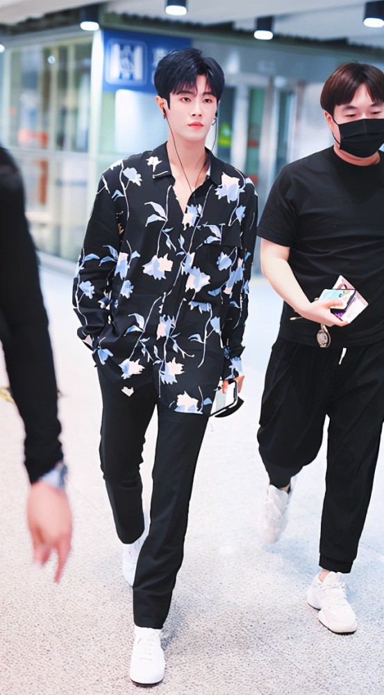 解锁港男们最时髦的穿搭,复古撩人超心动