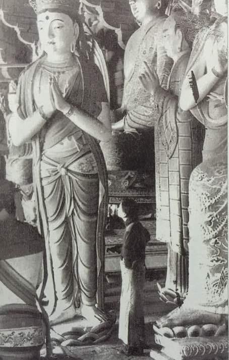 林徽因工作照:骑着毛驴寻觅佛光寺,梁思成自愿当车夫