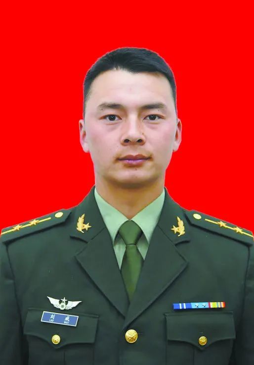 新疆军区某师连长刘威8第74集团军某合成旅"硬骨头六连"政治指导员