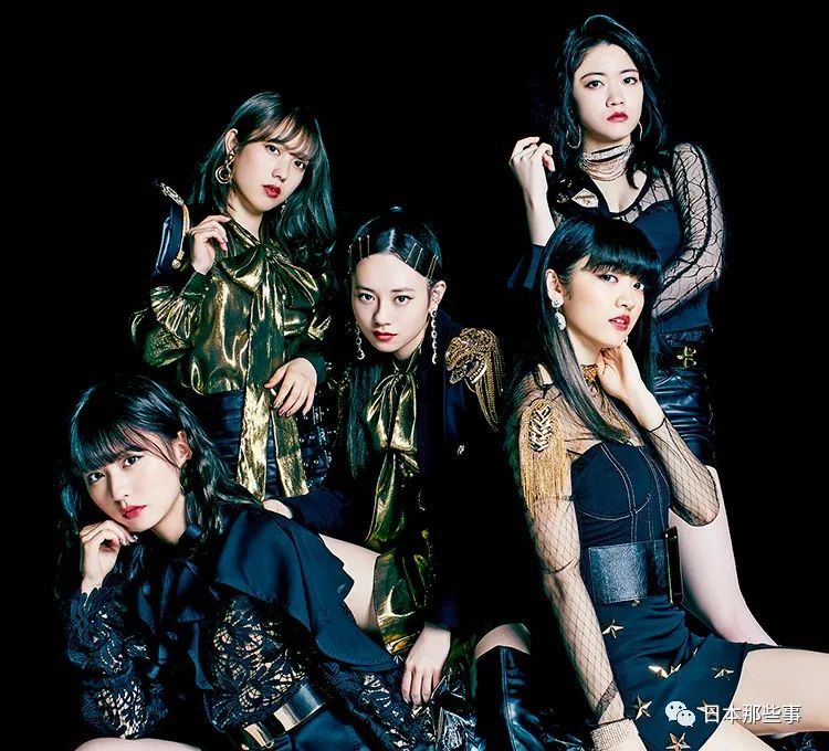 女方林田真寻以前是偶像组合fairies的成员,今年上半年还被《vivi》