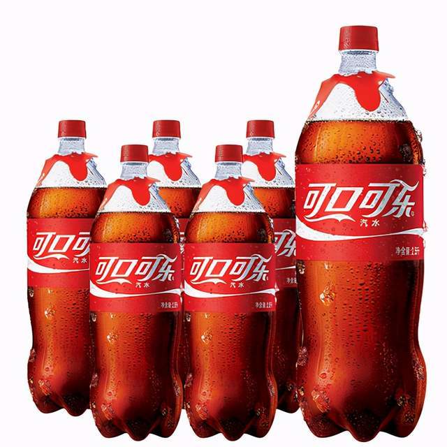 一点,可口可乐等饮料公司推出了超大瓶饮料,比如那种2l的家庭装大可乐