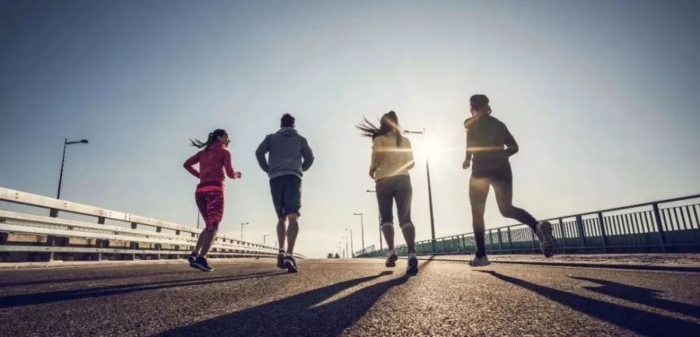 跑步过程中最让人”厌恶“的6种行为；你中招了吗！