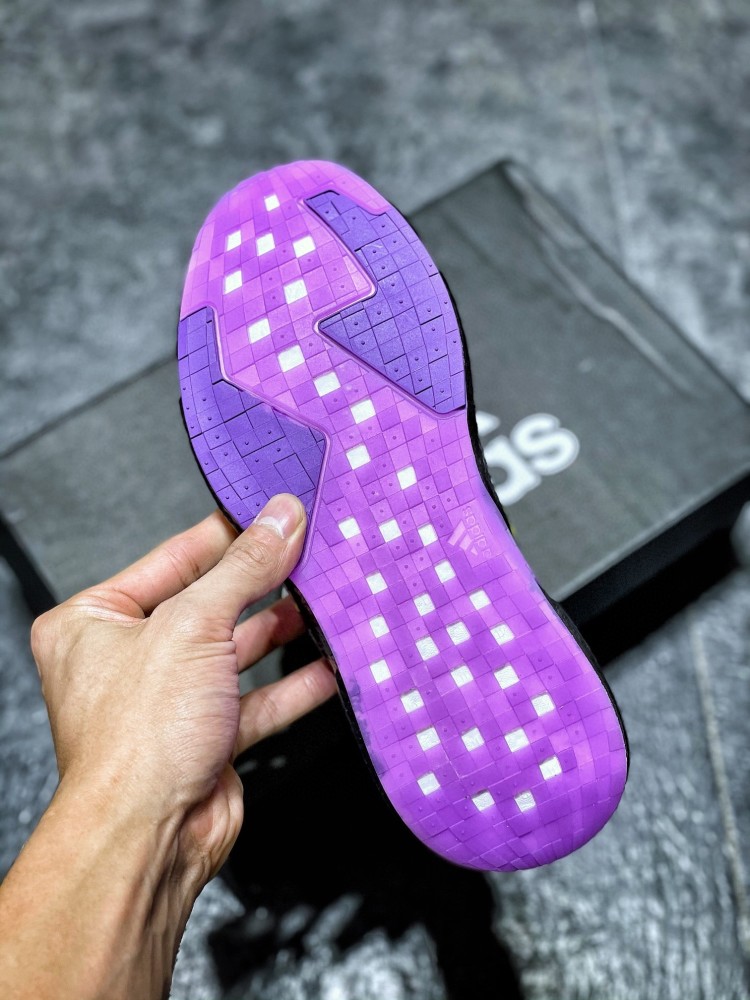 阿迪达斯复古机能风格boost鞋底开箱测评