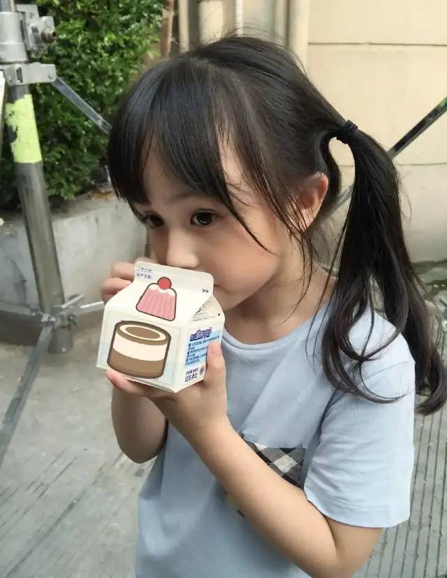 从12岁看一生,大美人胚子必备的几个标准!_腾讯新闻