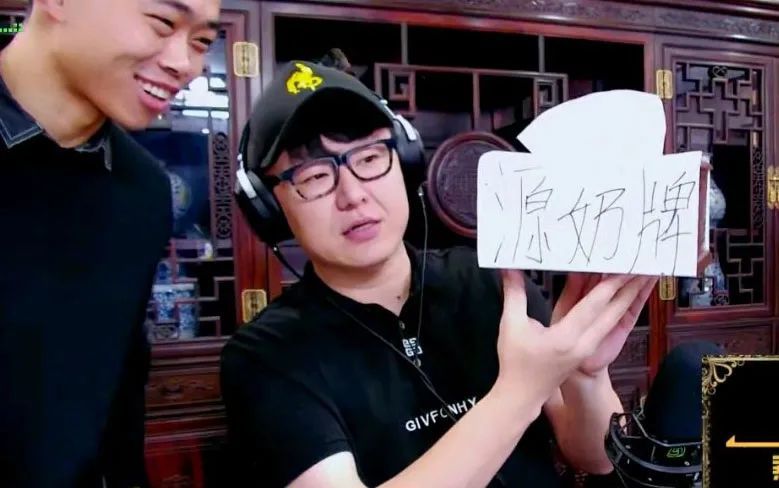 舞帝百万锹说漏嘴大佛被追加封禁去沈阳求助于利起身前往广州