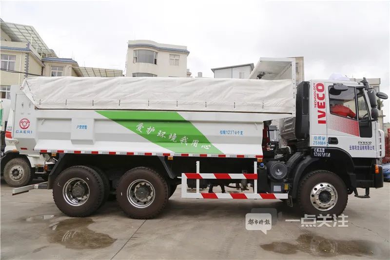 今年主城将全部使用新型智能渣土车