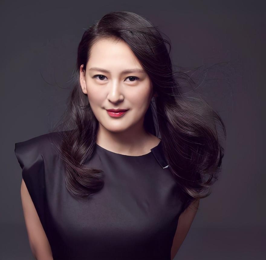 非诚勿扰情感女导师,自己婚姻失败,却在台上指导她人的感情