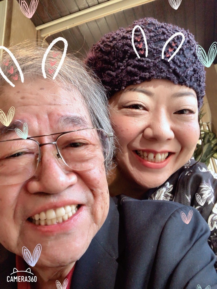 矢口高雄与女儿的照片