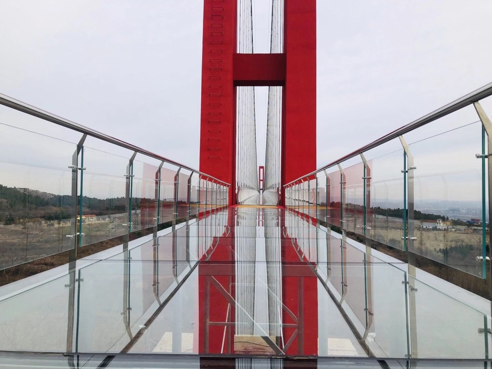 山东青州九龙峪树满坡民众唱起幸福歌