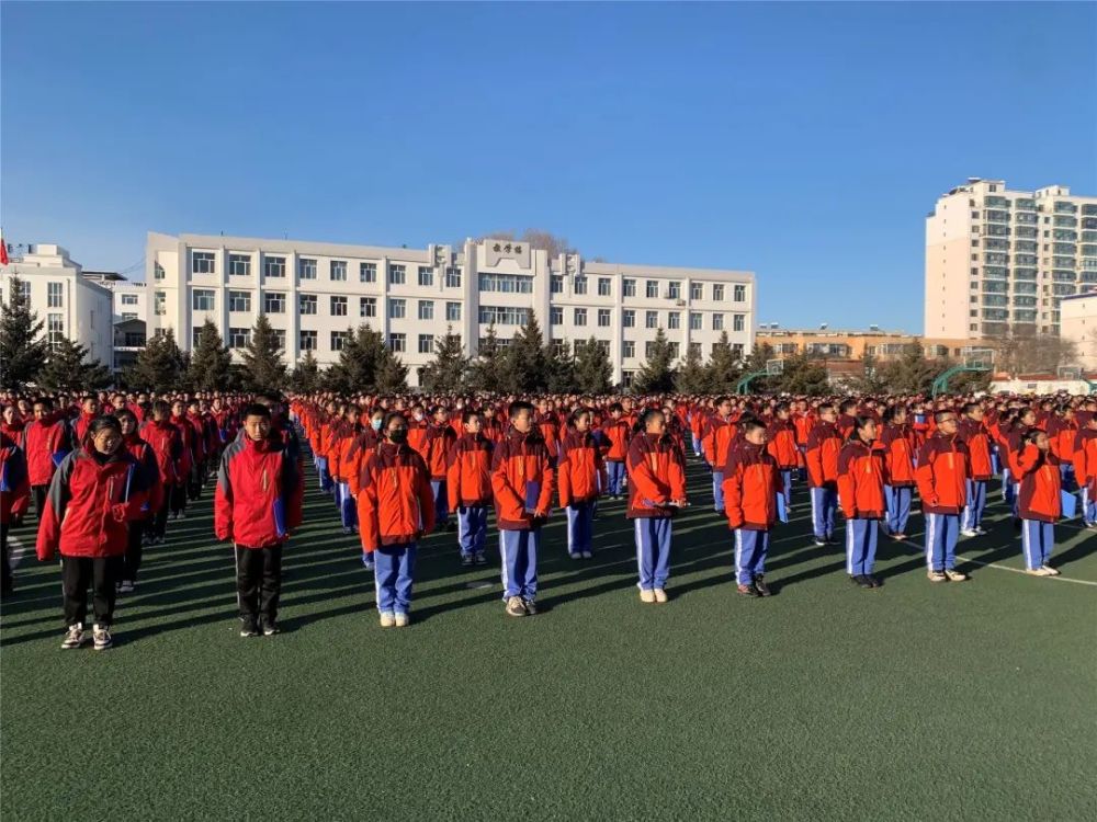乌兰浩特市第五中学联盟校联盟教学立潮头共擘育人新蓝图