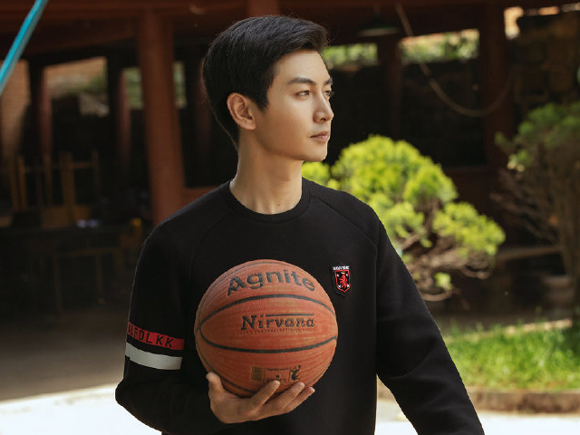 主演,作为儿科医生,发生的各种日常故事,演员们都拥有非常不错的演技