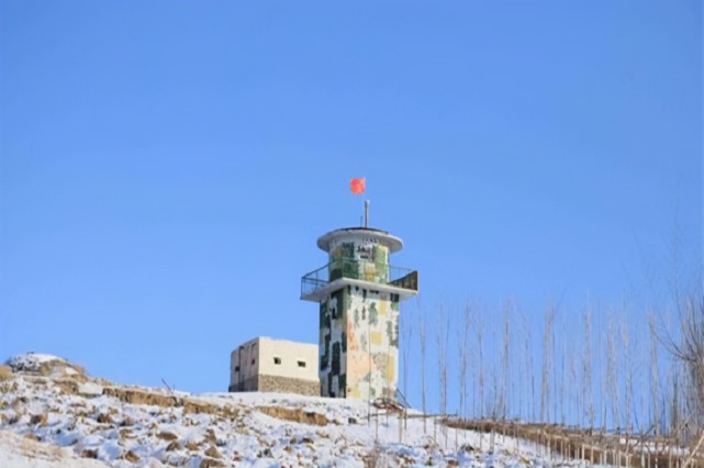 历经四年努力我军所有边防哨所全部通电大雪封山也能用上高压锅