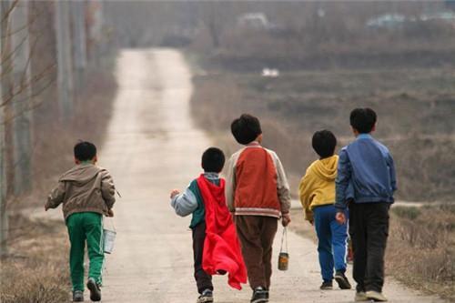 5名小学生上山抓青蛙 在射击场附近神秘失踪 11年后才被发现遗骸 腾讯新闻