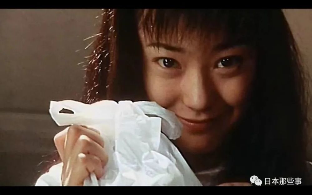 广受好评的作品就包括《富江》现在作为日本代表性女演员之一的菅野美